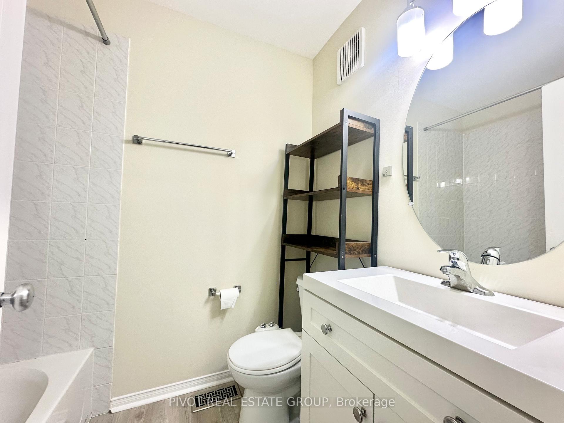 Photo 25 of 41 Wylie Circle, Halton Hills, Georgetown — HOMEH