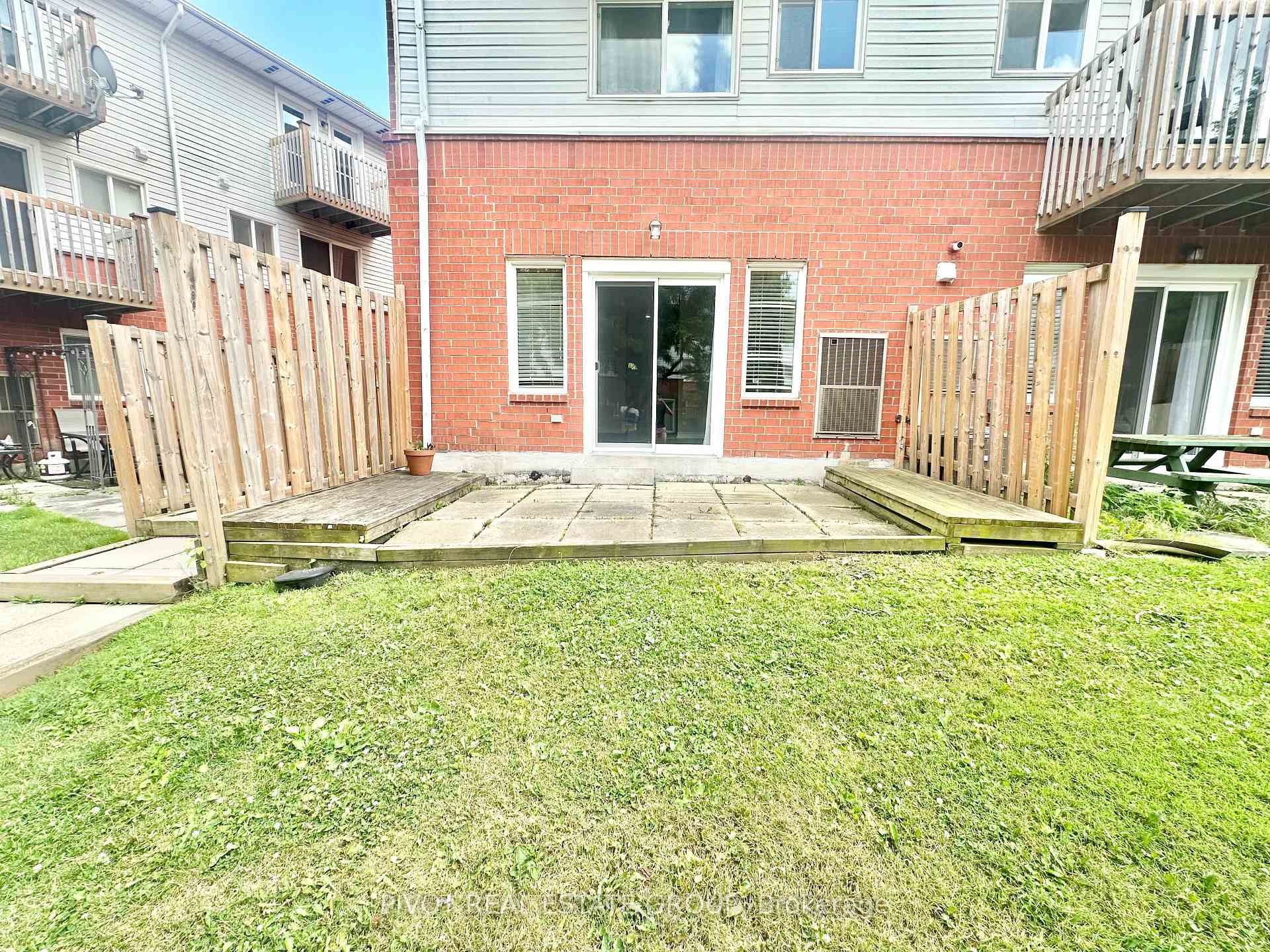 Photo 28 of 41 Wylie Circle, Halton Hills, Georgetown — HOMEH