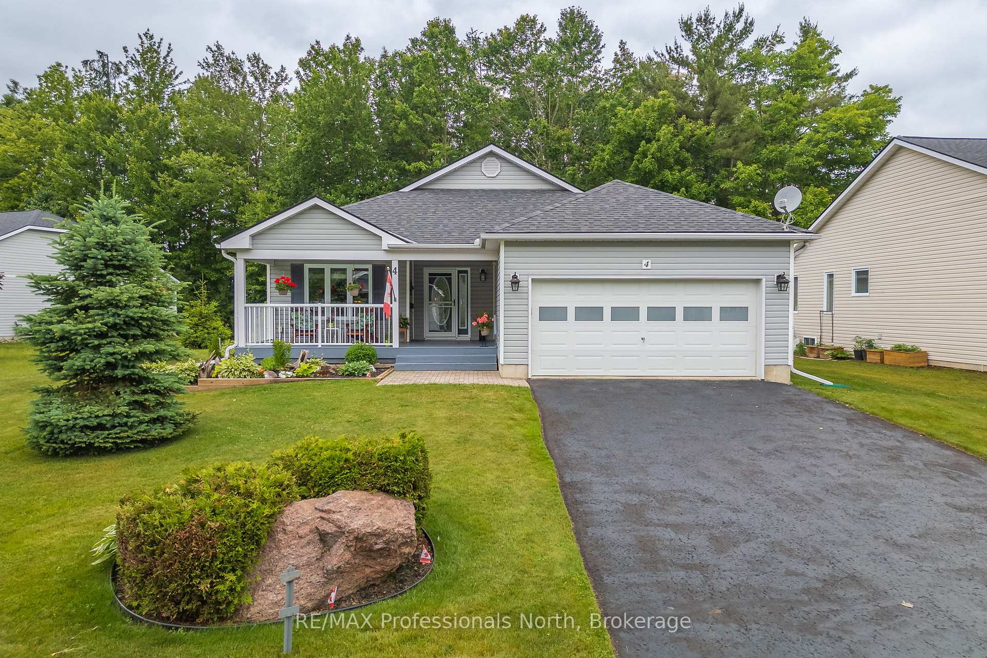 Photo 1 of 4 Red Maple Court, Gravenhurst, Muskoka (S) — HOMEH