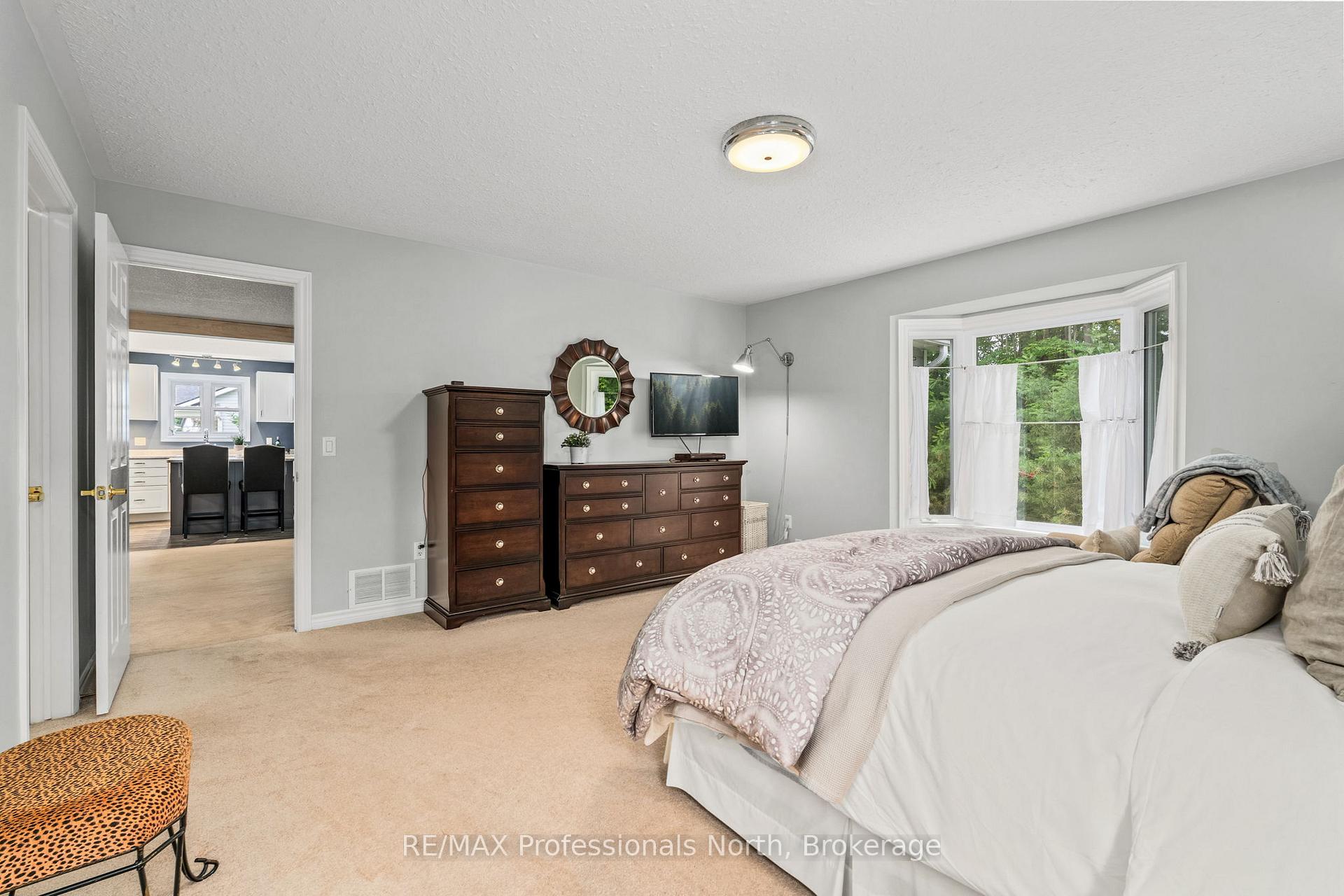 Photo 13 of 4 Red Maple Court, Gravenhurst, Muskoka (S) — HOMEH