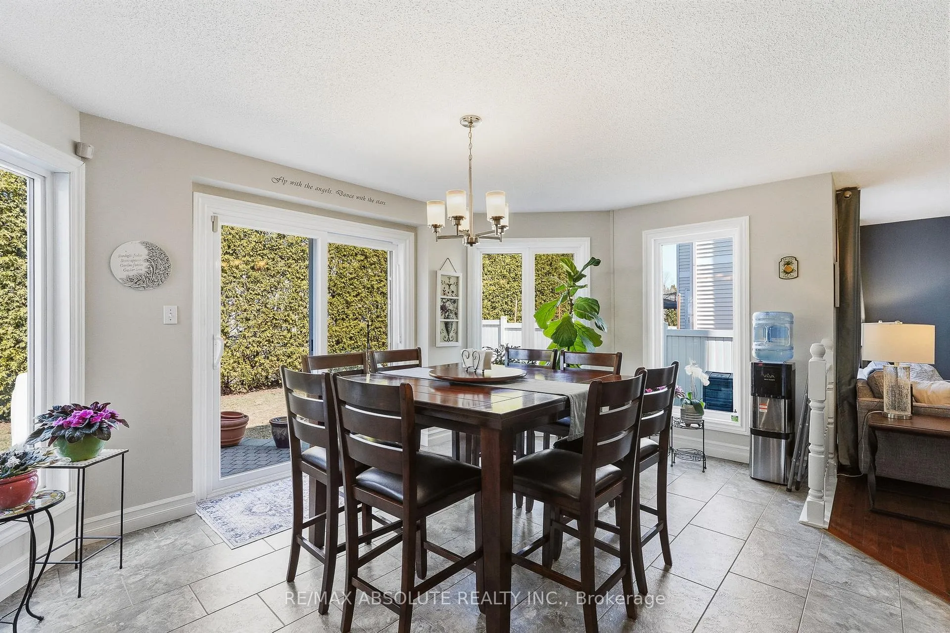 Photo 7 of 759 Montcrest Drive, Ottawa, Fallingbrook/Ridgemount — HOMEH
