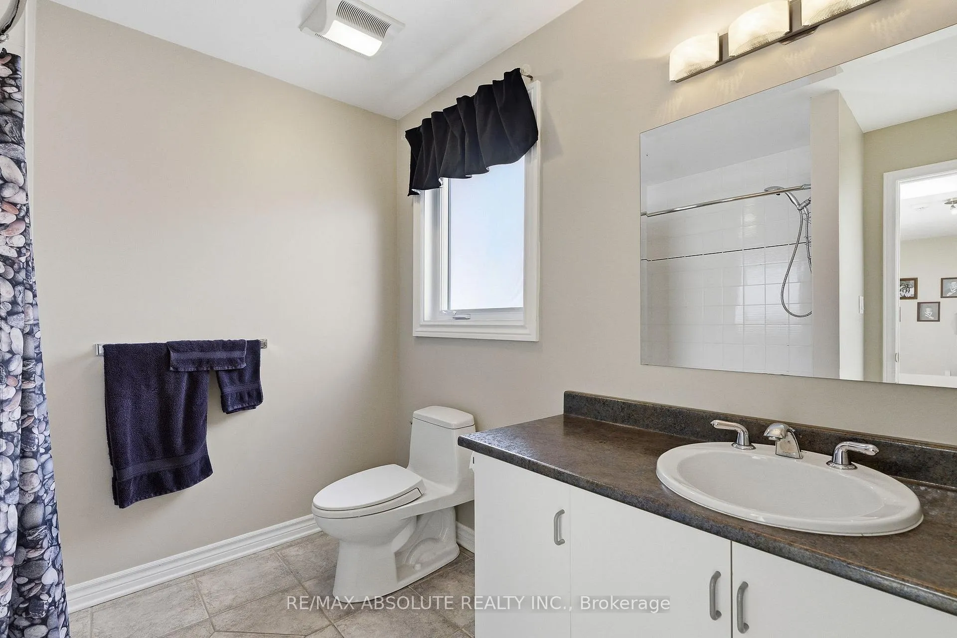 Photo 28 of 759 Montcrest Drive, Ottawa, Fallingbrook/Ridgemount — HOMEH