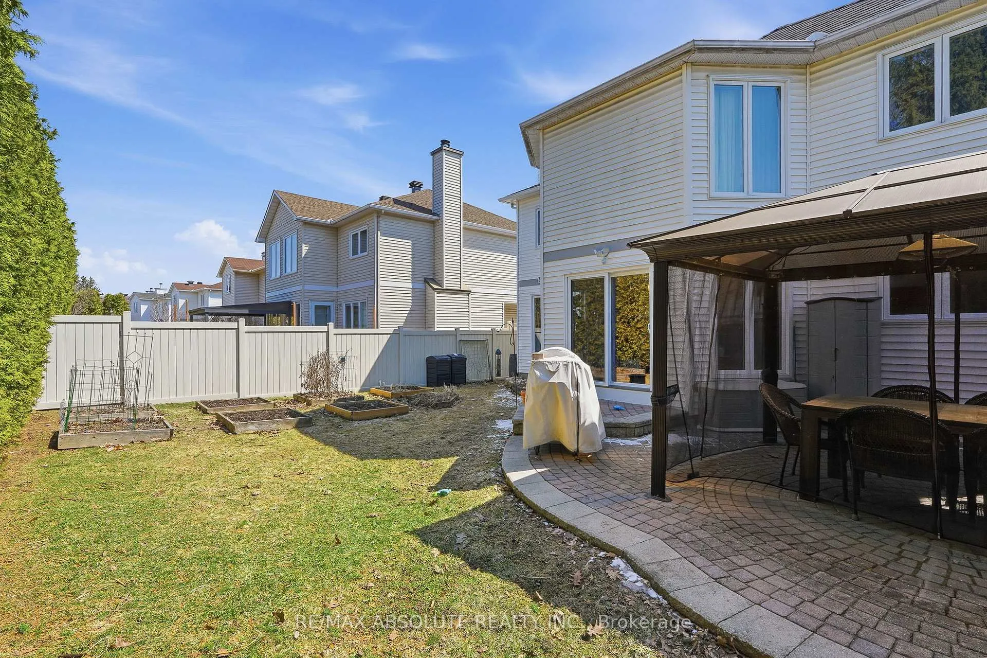 Photo 36 of 759 Montcrest Drive, Ottawa, Fallingbrook/Ridgemount — HOMEH