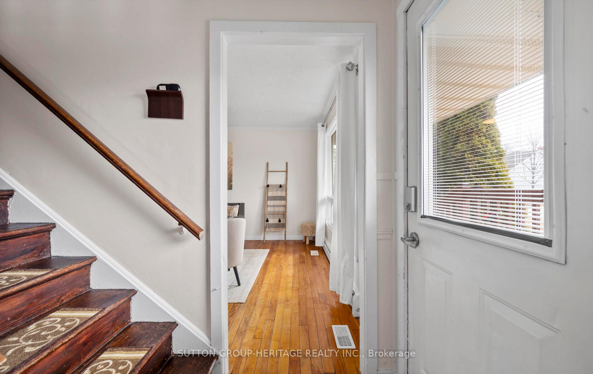 Photo 4 of 20 Mary Street, Ajax, Central — HOMEH