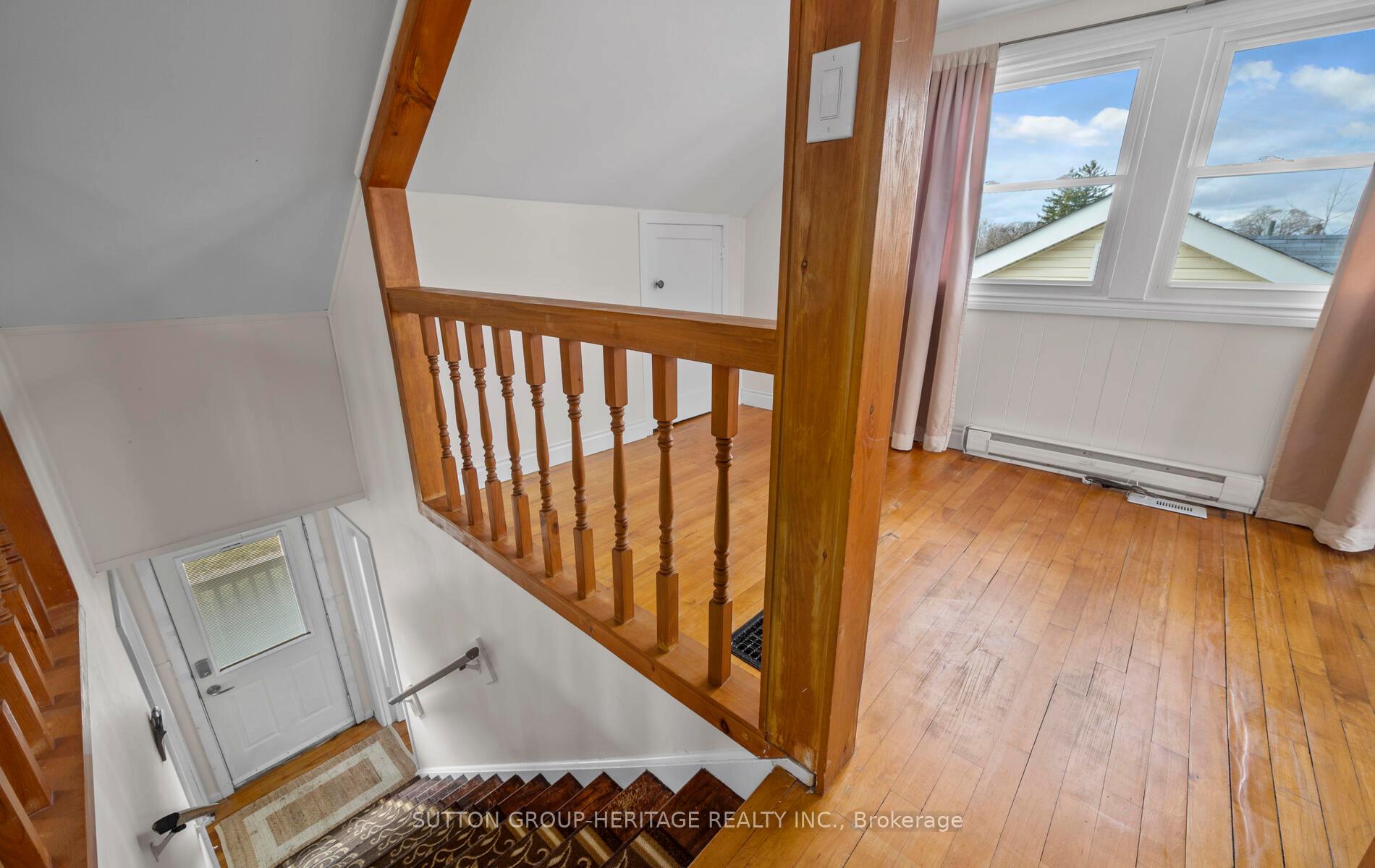 Photo 16 of 20 Mary Street, Ajax, Central — HOMEH