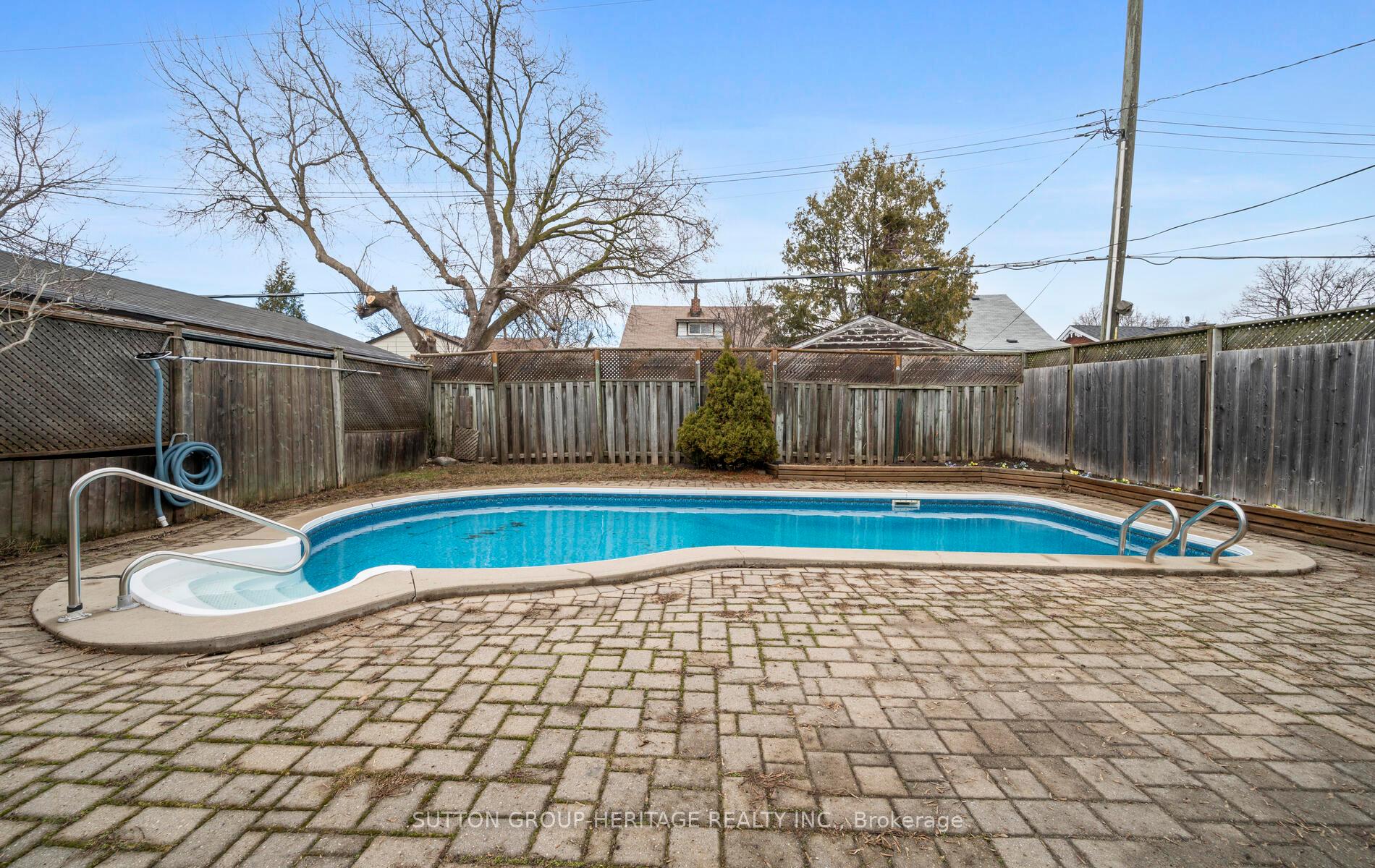 Photo 30 of 20 Mary Street, Ajax, Central — HOMEH