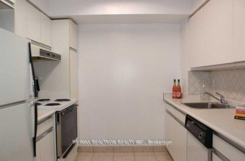 Photo 2 of Unit 313, 11 Thorncliffe Park Drive, Toronto, Thorncliffe Park — HOMEH