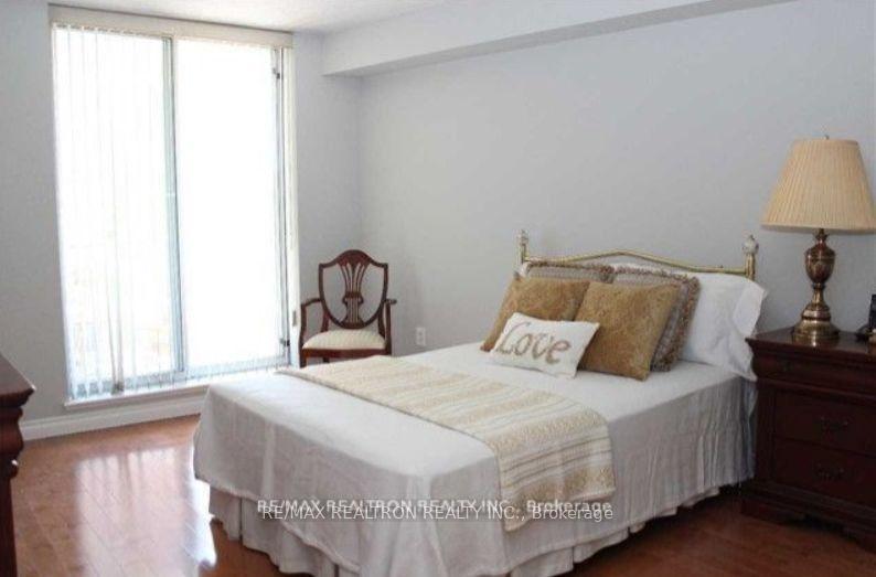 Photo 3 of Unit 313, 11 Thorncliffe Park Drive, Toronto, Thorncliffe Park — HOMEH