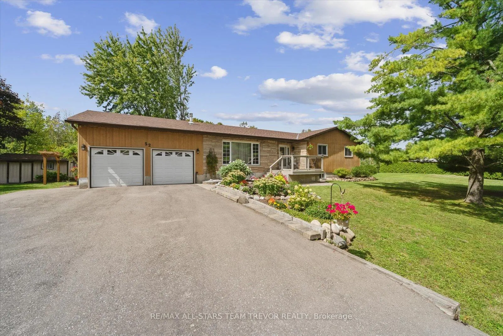 Photo 1 of 52 Beaverdale Crescent, Georgina, Pefferlaw — HOMEH