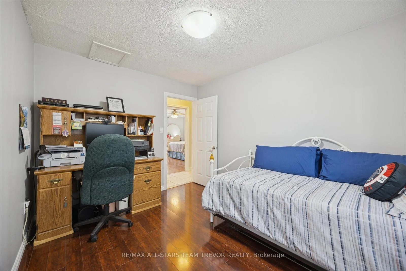 Photo 19 of 52 Beaverdale Crescent, Georgina, Pefferlaw — HOMEH