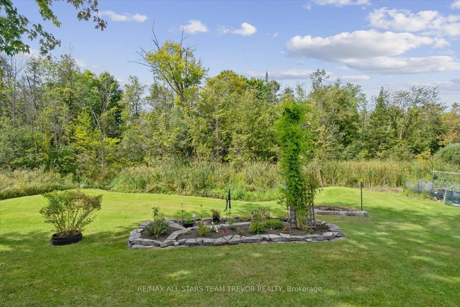 Photo 46 of 52 Beaverdale Crescent, Georgina, Pefferlaw — HOMEH