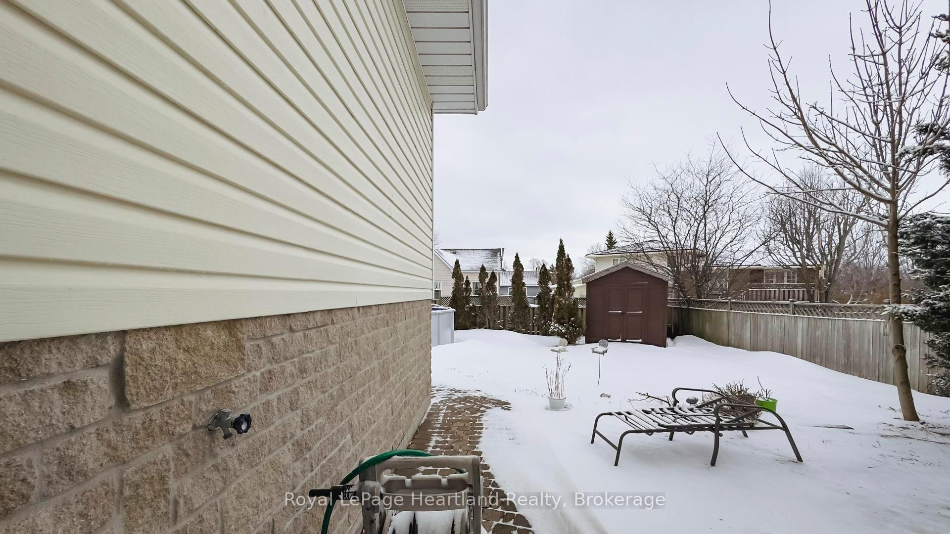 Photo 39 of 35 Bennett Street W, Goderich, Goderich (Town) — HOMEH