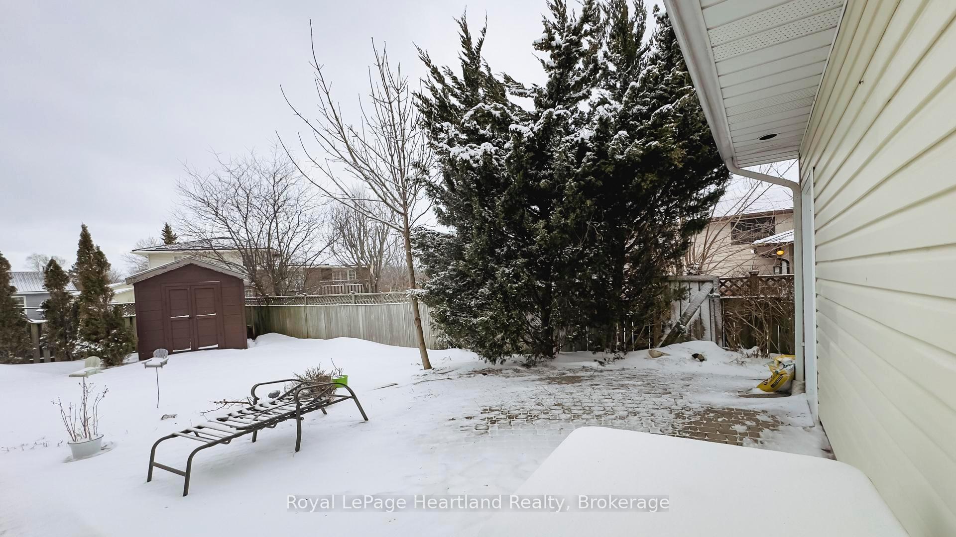 Photo 40 of 35 Bennett Street W, Goderich, Goderich (Town) — HOMEH