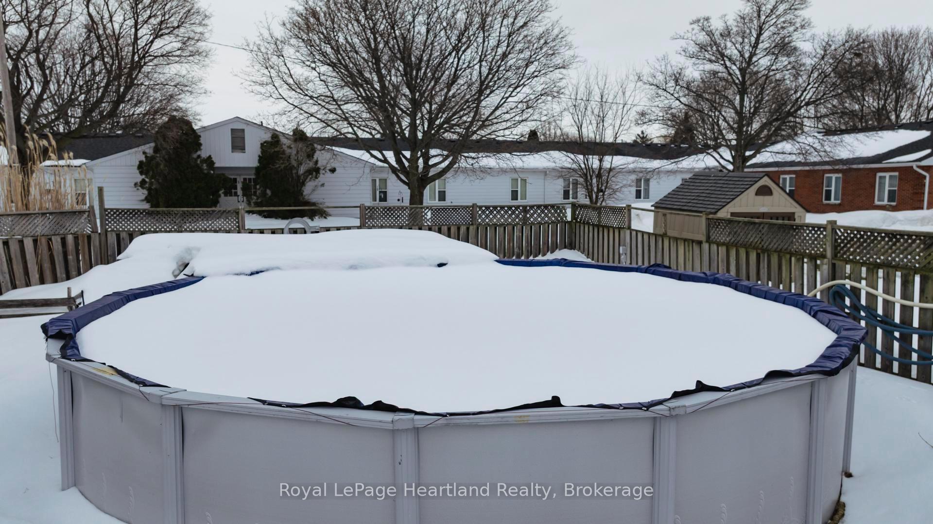 Photo 44 of 35 Bennett Street W, Goderich, Goderich (Town) — HOMEH