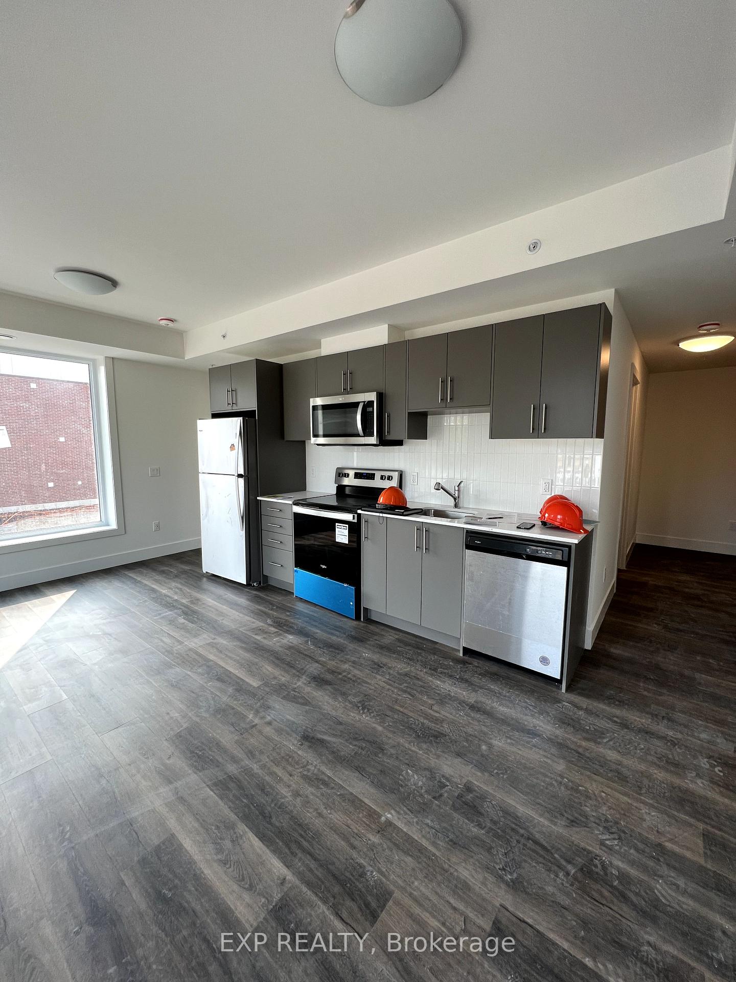 Front of Unit 201, 103 Roger Street