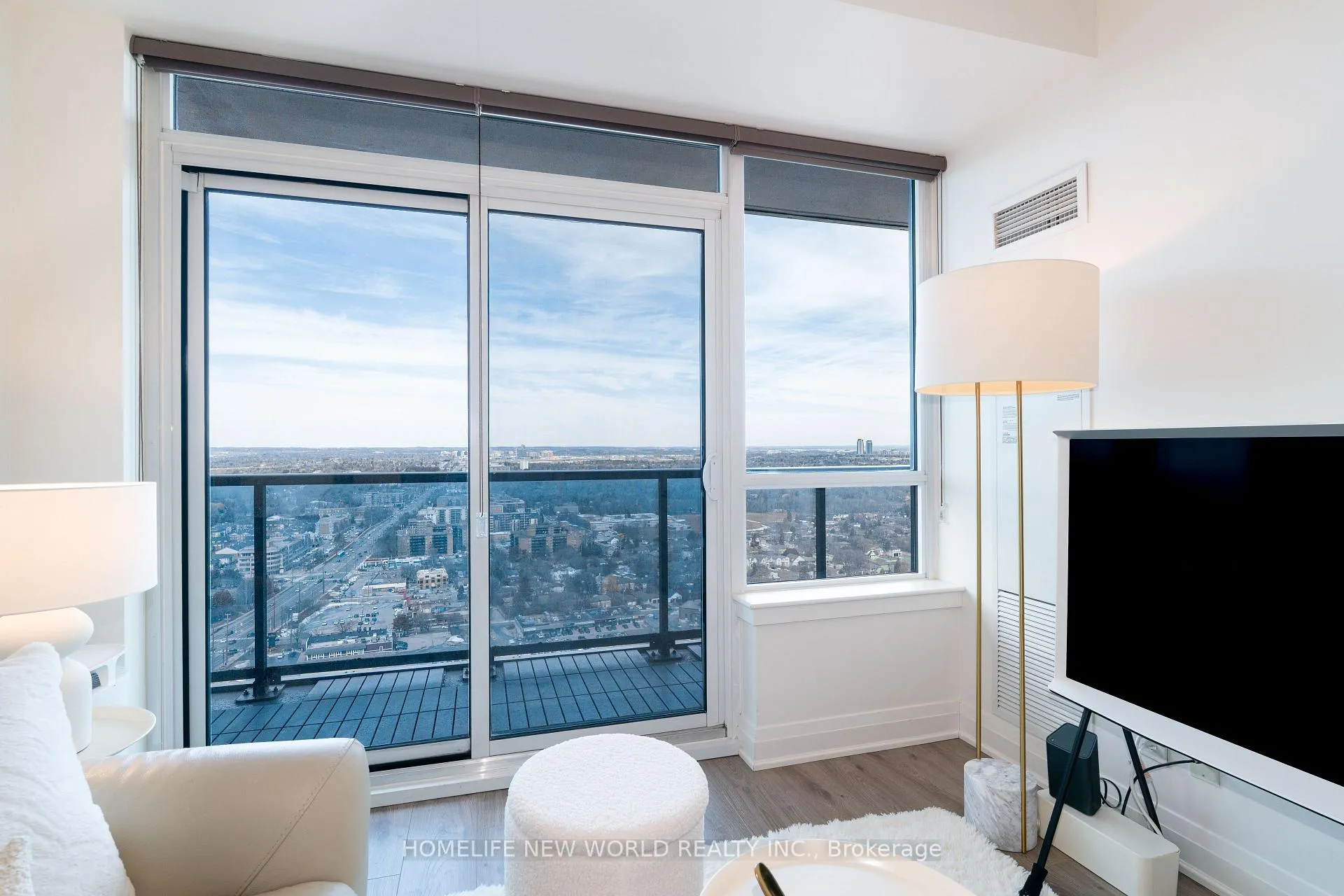 Photo 14 of Unit Ph201, 7165 Yonge Street, Markham, Grandview — HOMEH