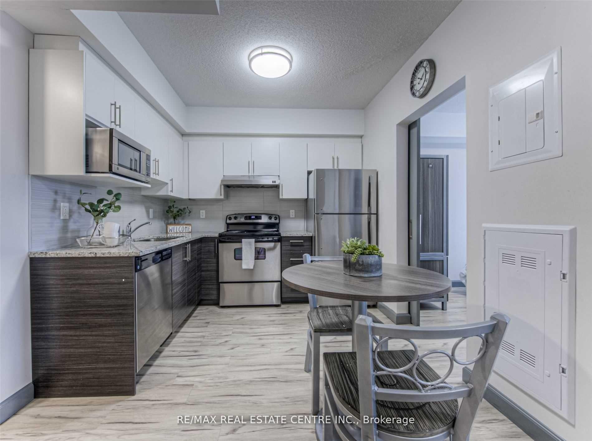 Photo 10 of Unit 182, 258 Sunview Street, Waterloo — HOMEH