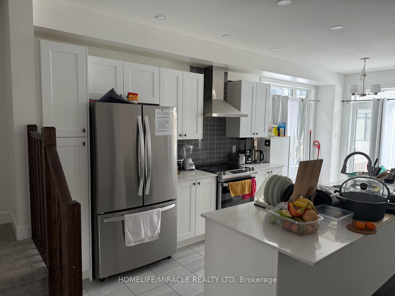 Photo 6 of 809 Mochi Circle, Ottawa, Barrhaven - Heritage Park — HOMEH