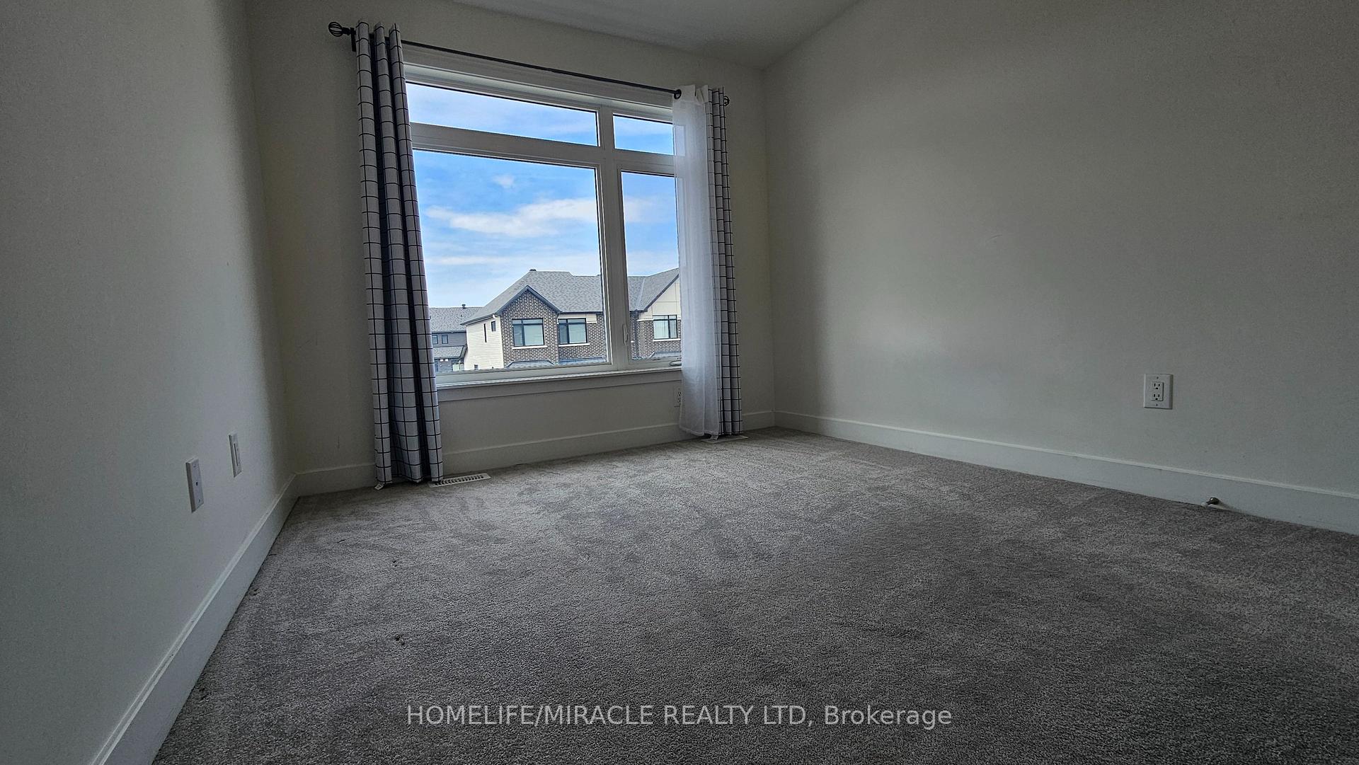 Photo 8 of 809 Mochi Circle, Ottawa, Barrhaven - Heritage Park — HOMEH