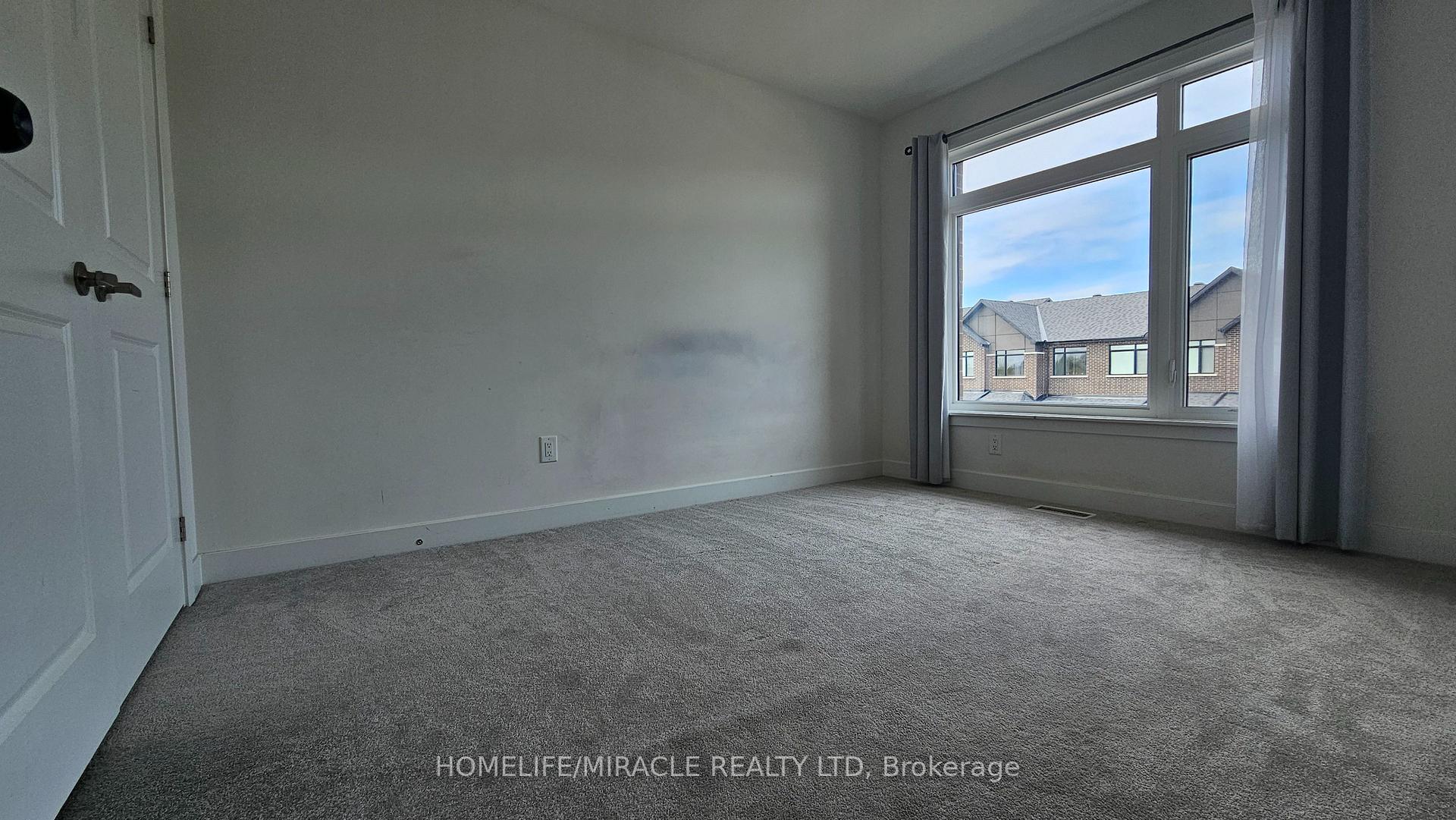 Photo 25 of 809 Mochi Circle, Ottawa, Barrhaven - Heritage Park — HOMEH