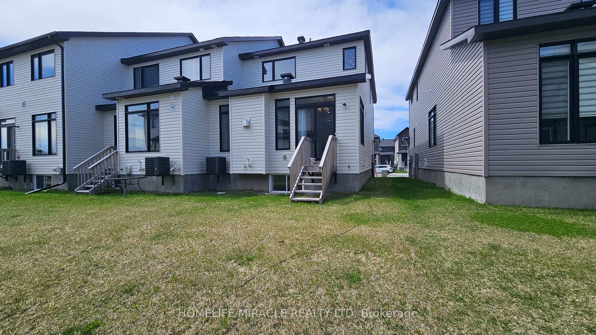 Photo 27 of 809 Mochi Circle, Ottawa, Barrhaven - Heritage Park — HOMEH