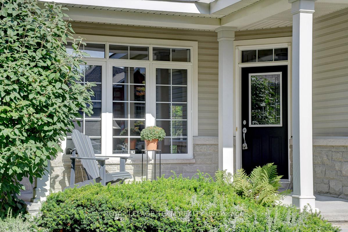 Photo 3 of 34 Calderwood Way, Ottawa, Barrhaven - Stonebridge — HOMEH