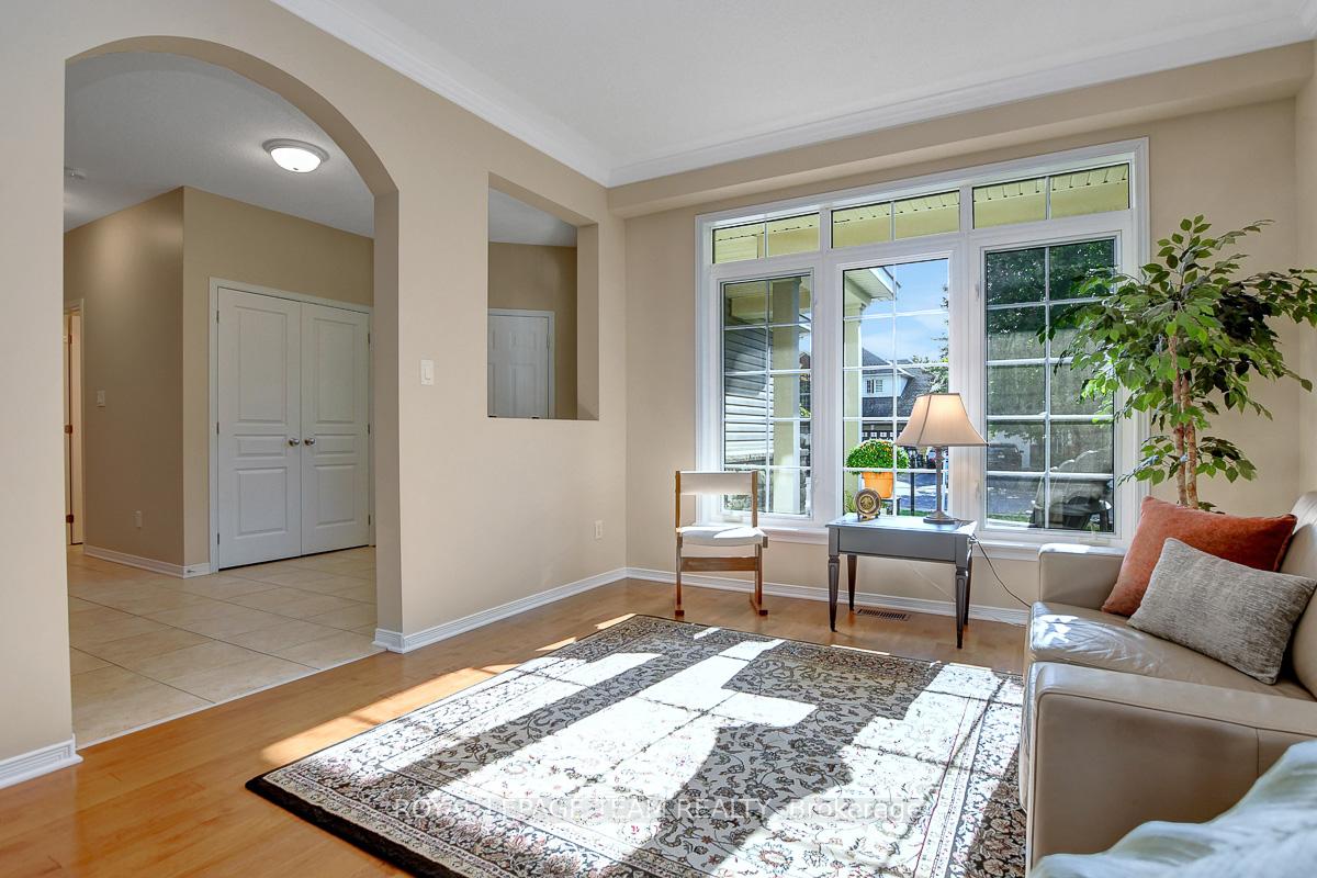Photo 7 of 34 Calderwood Way, Ottawa, Barrhaven - Stonebridge — HOMEH