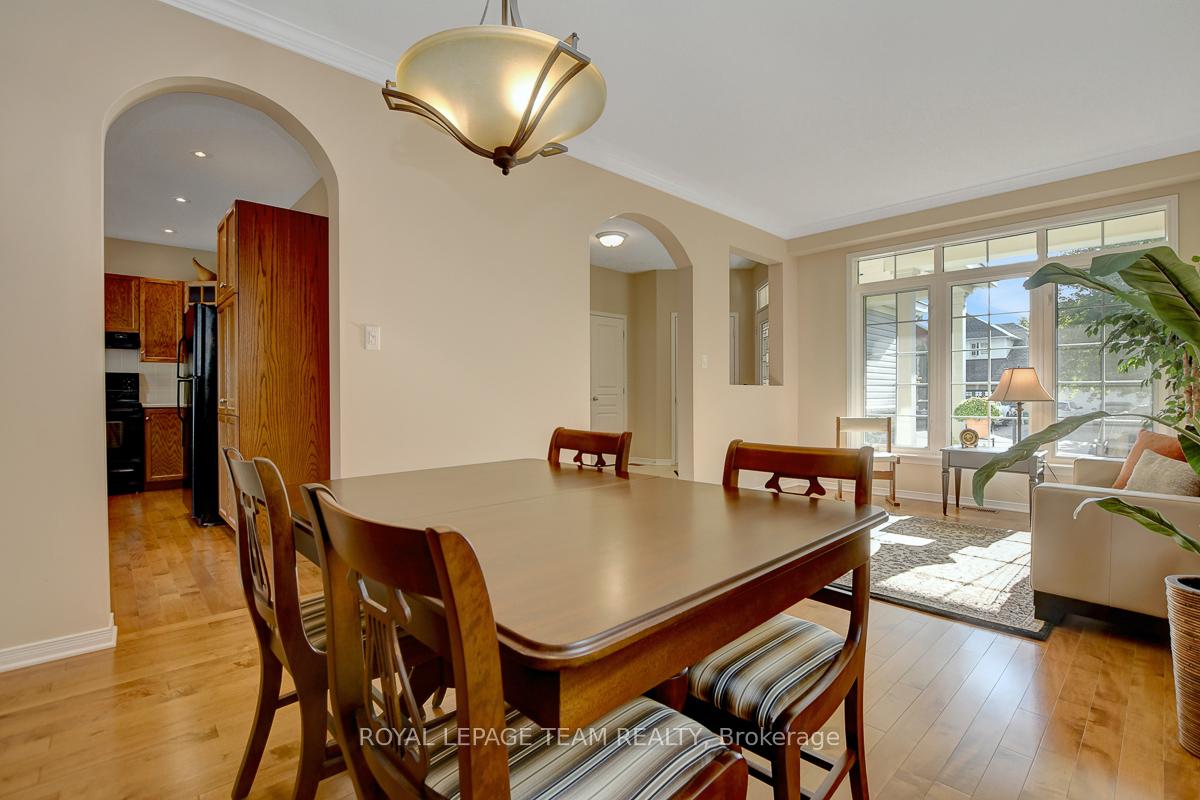Photo 12 of 34 Calderwood Way, Ottawa, Barrhaven - Stonebridge — HOMEH