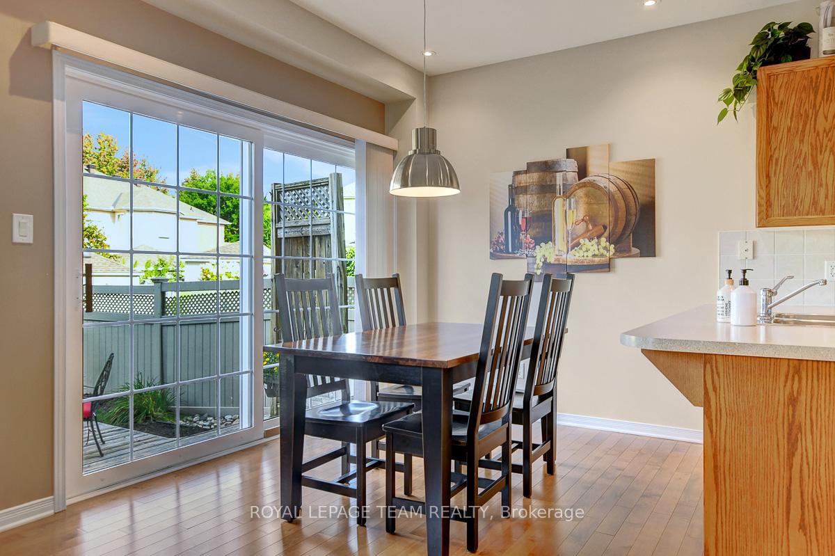 Photo 21 of 34 Calderwood Way, Ottawa, Barrhaven - Stonebridge — HOMEH