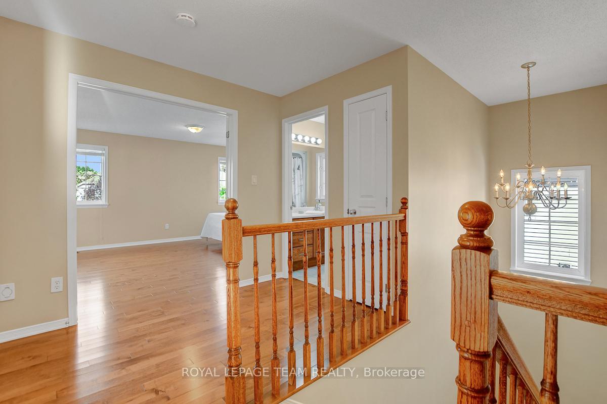 Photo 24 of 34 Calderwood Way, Ottawa, Barrhaven - Stonebridge — HOMEH