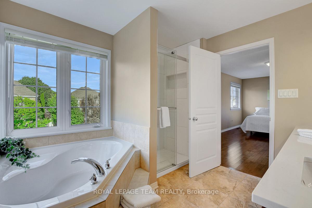 Photo 30 of 34 Calderwood Way, Ottawa, Barrhaven - Stonebridge — HOMEH