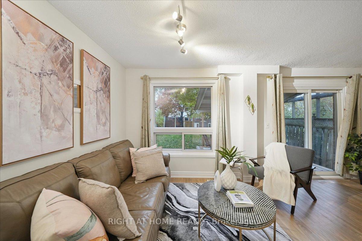 Photo 10 of 64 Hart Boulevard, Clarington, Newcastle — HOMEH