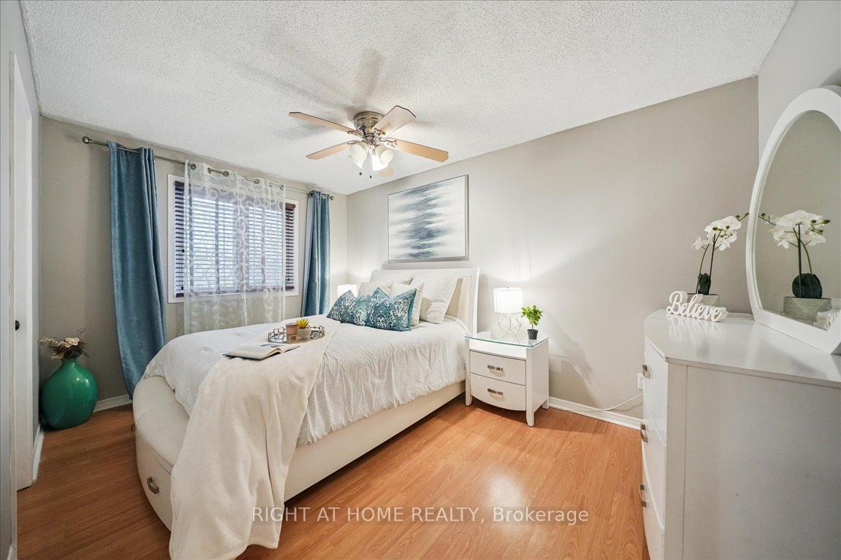 Photo 16 of 64 Hart Boulevard, Clarington, Newcastle — HOMEH