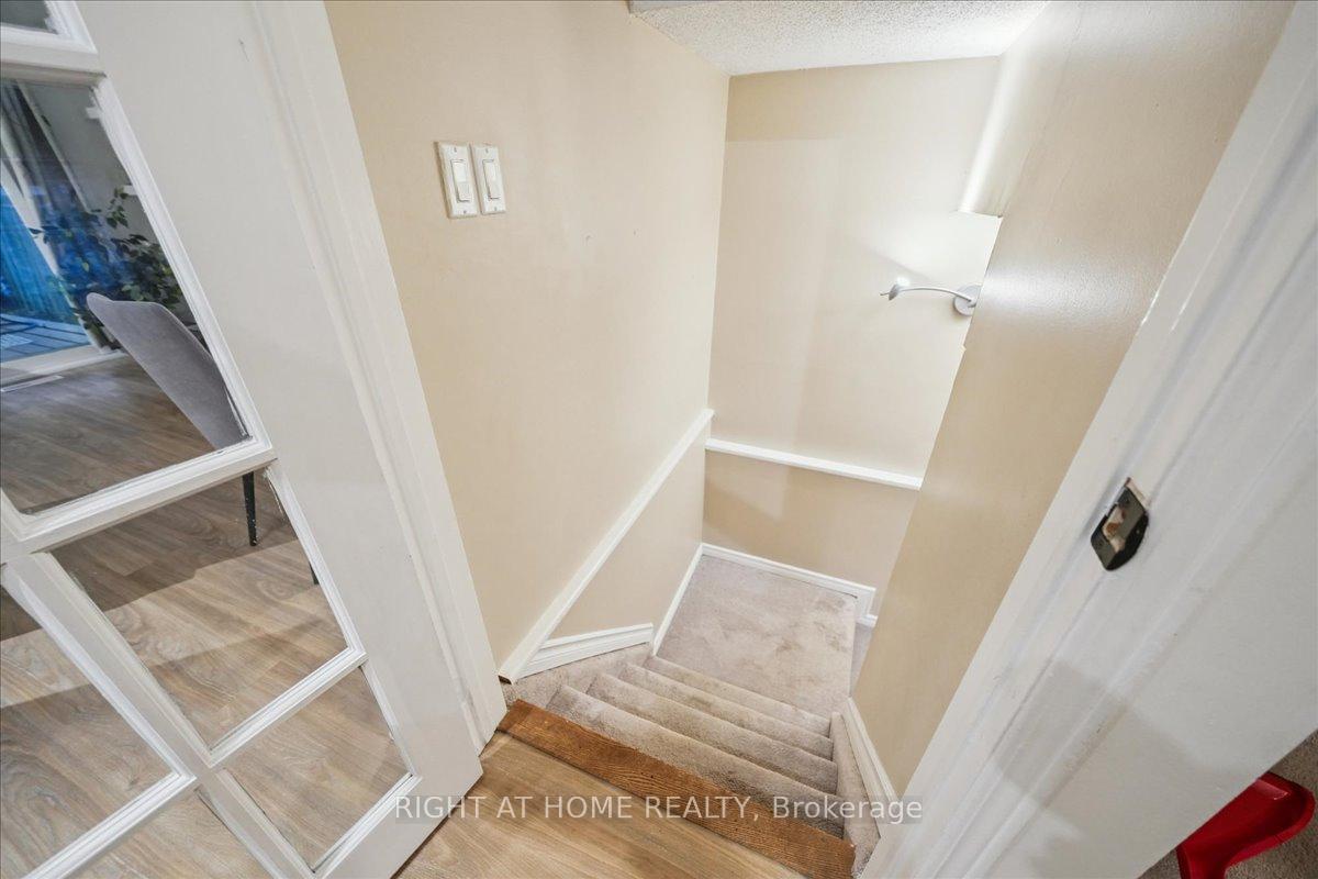 Photo 24 of 64 Hart Boulevard, Clarington, Newcastle — HOMEH