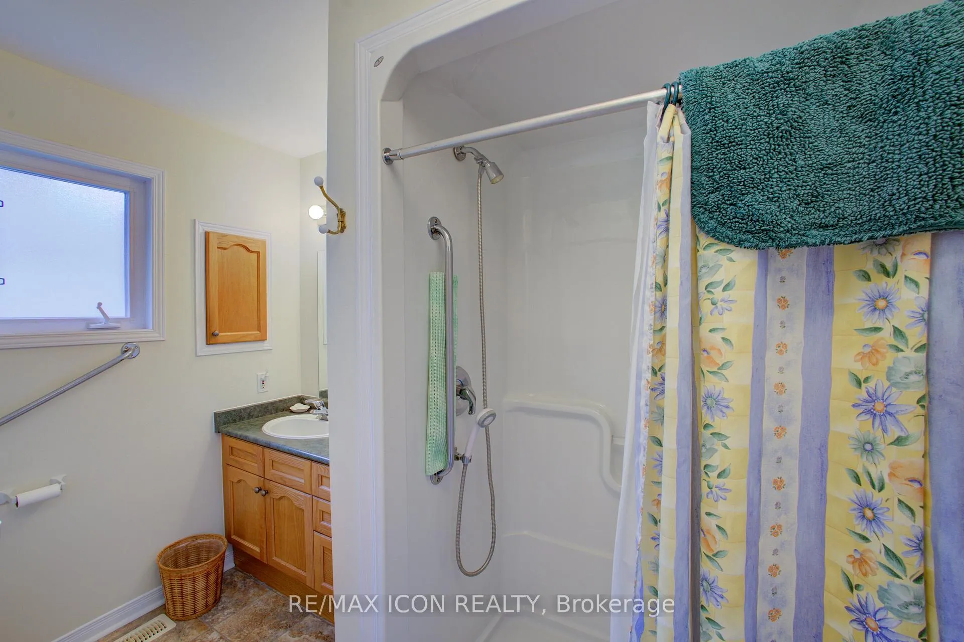 Photo 33 of 54 Springwood Crescent, Gravenhurst, Muskoka (S) — HOMEH
