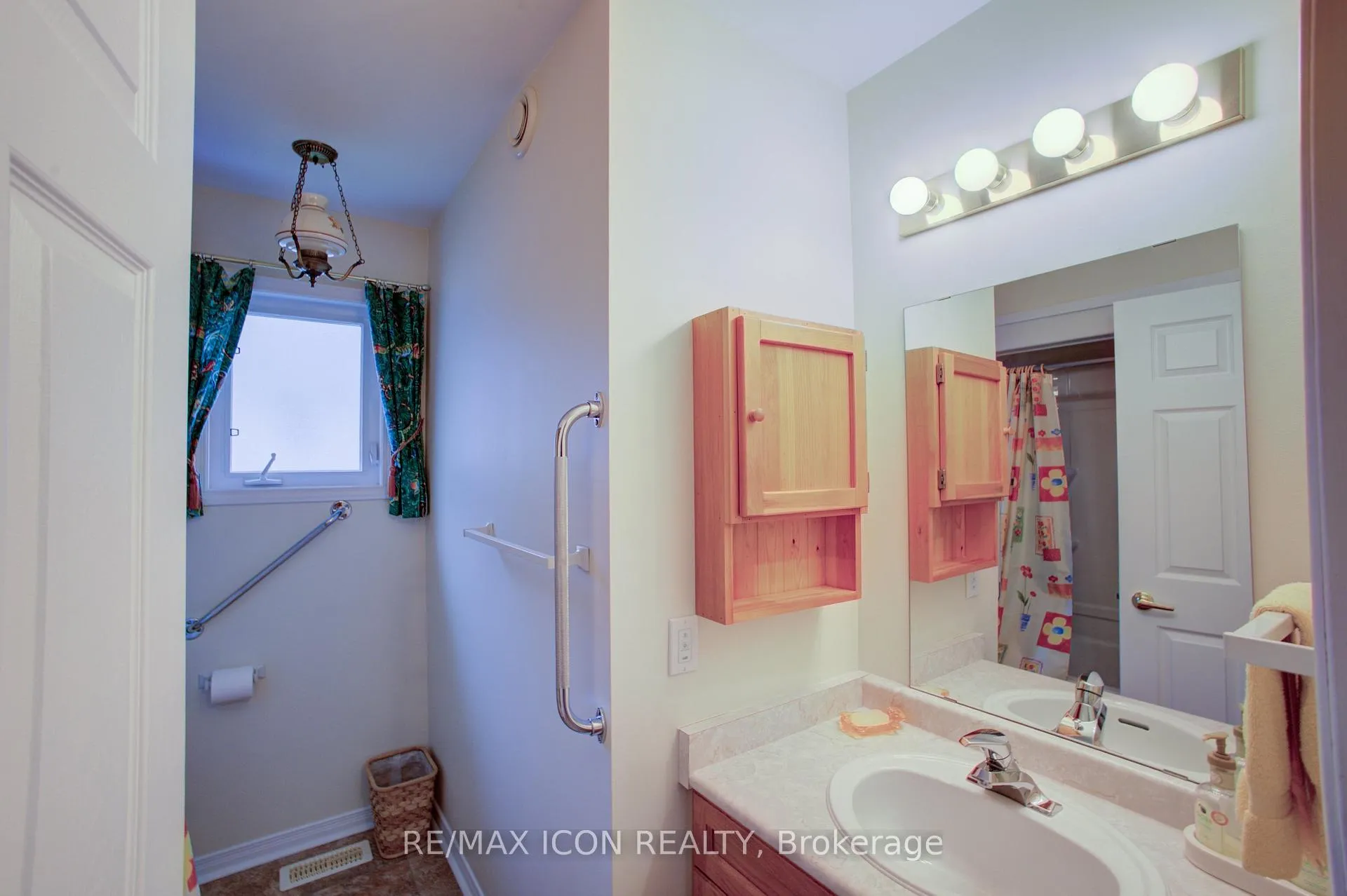 Photo 37 of 54 Springwood Crescent, Gravenhurst, Muskoka (S) — HOMEH