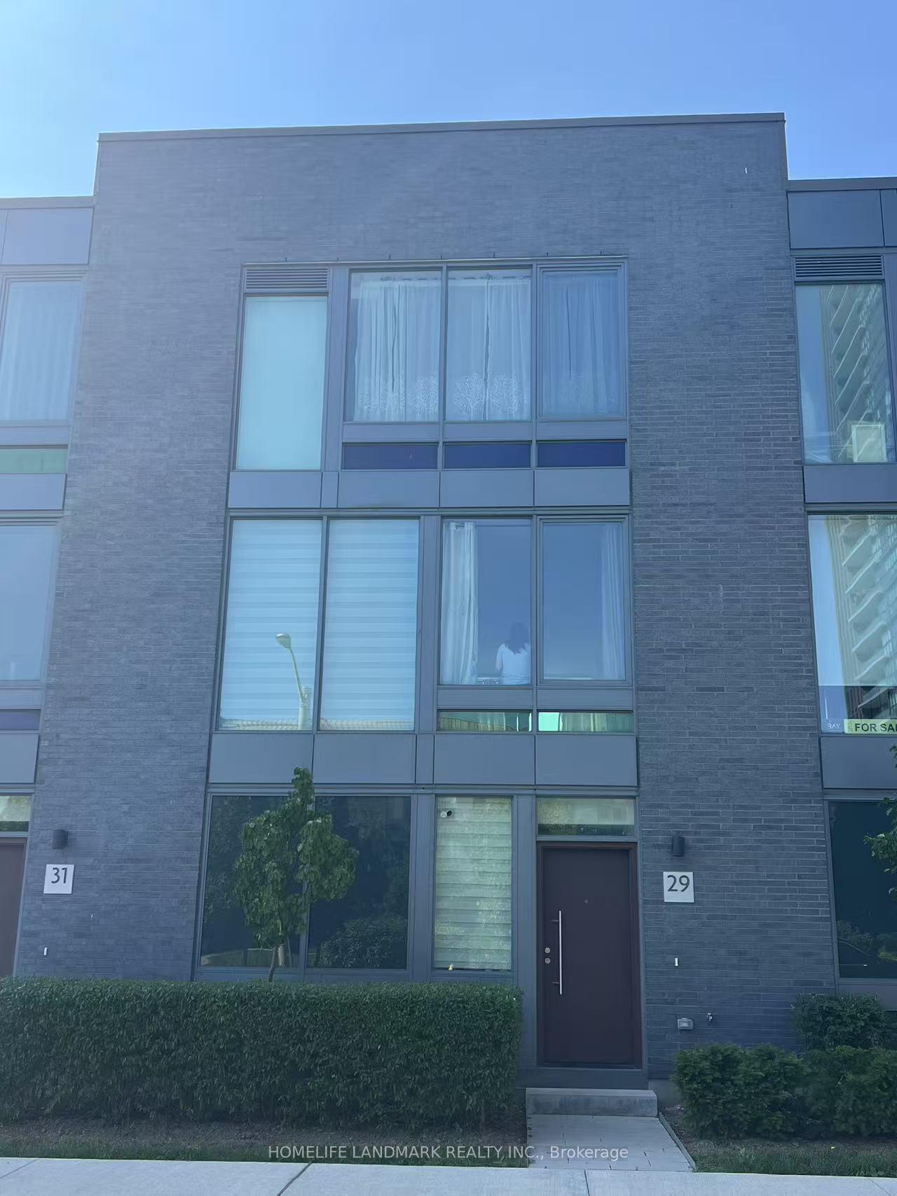 Photo 1 of 29 Sonic Way, Toronto, Flemingdon Park — HOMEH