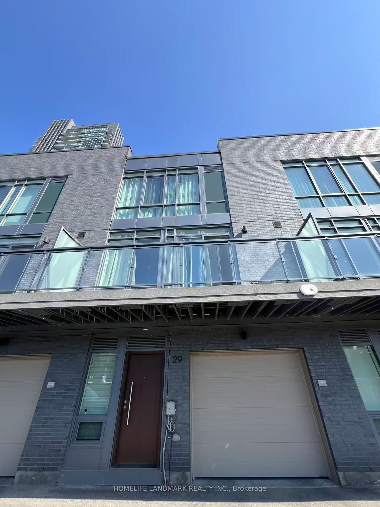 Photo 14 of 29 Sonic Way, Toronto, Flemingdon Park — HOMEH