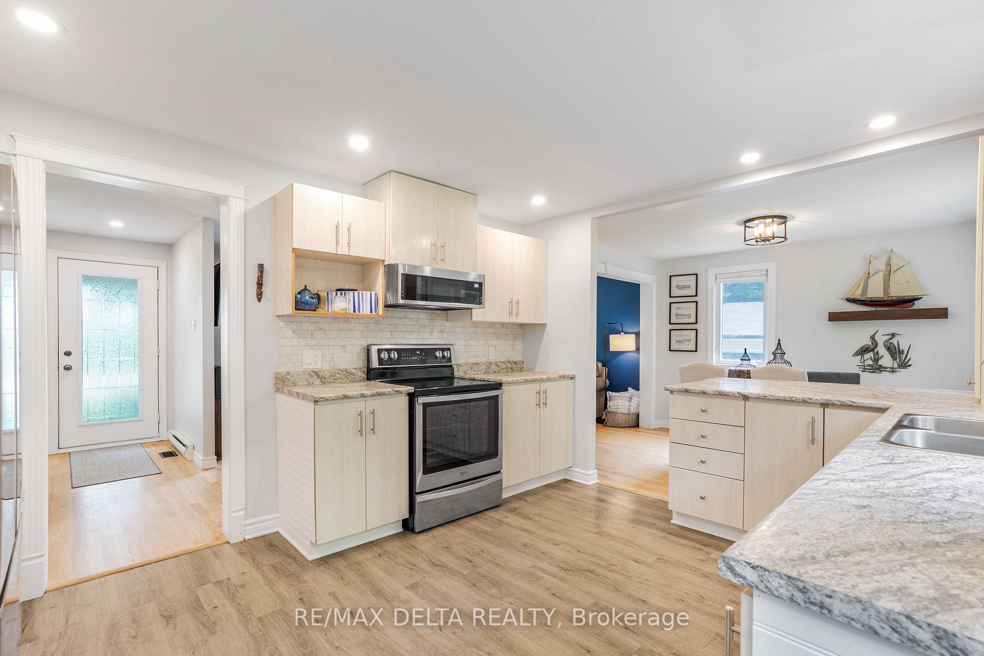 Photo 15 of 1520 Ridge Road, Champlain, Champlain Twp — HOMEH