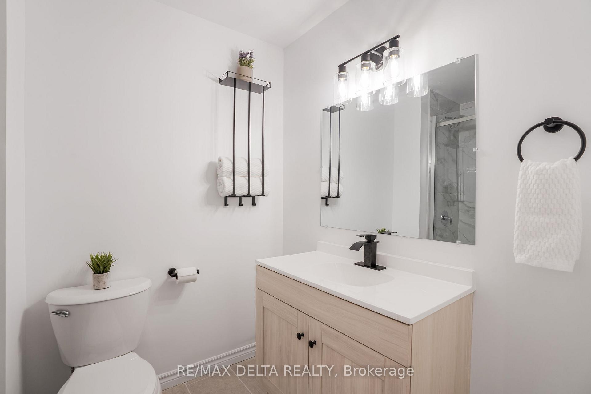Photo 17 of 1520 Ridge Road, Champlain, Champlain Twp — HOMEH