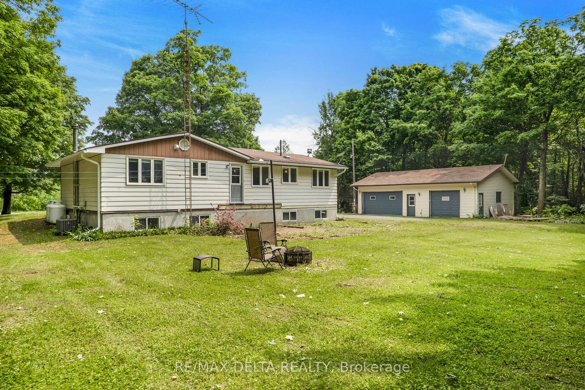 Photo 27 of 1520 Ridge Road, Champlain, Champlain Twp — HOMEH