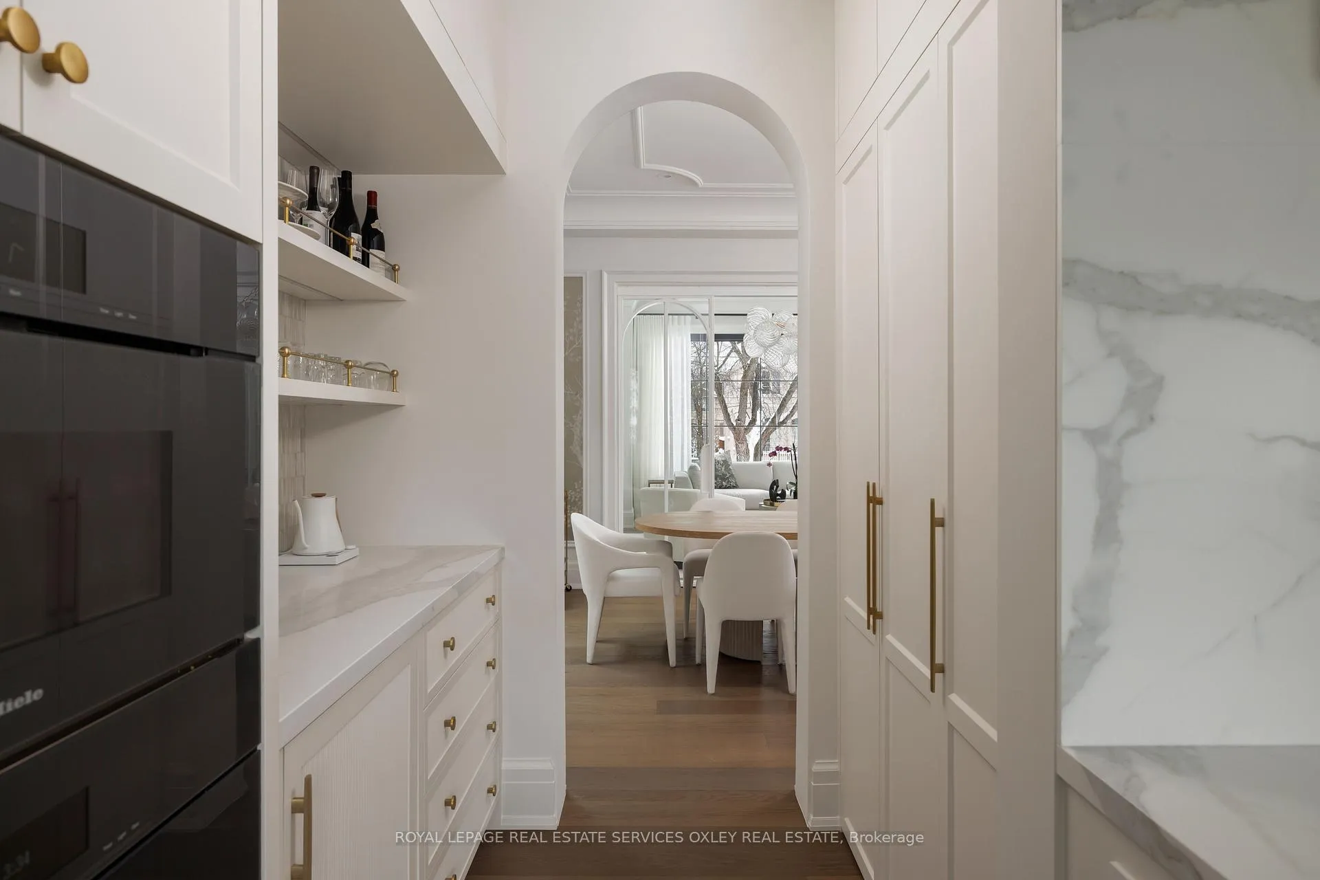 Photo 10 of 482 Cranbrooke Avenue, Toronto, Bedford Park-Nortown — HOMEH