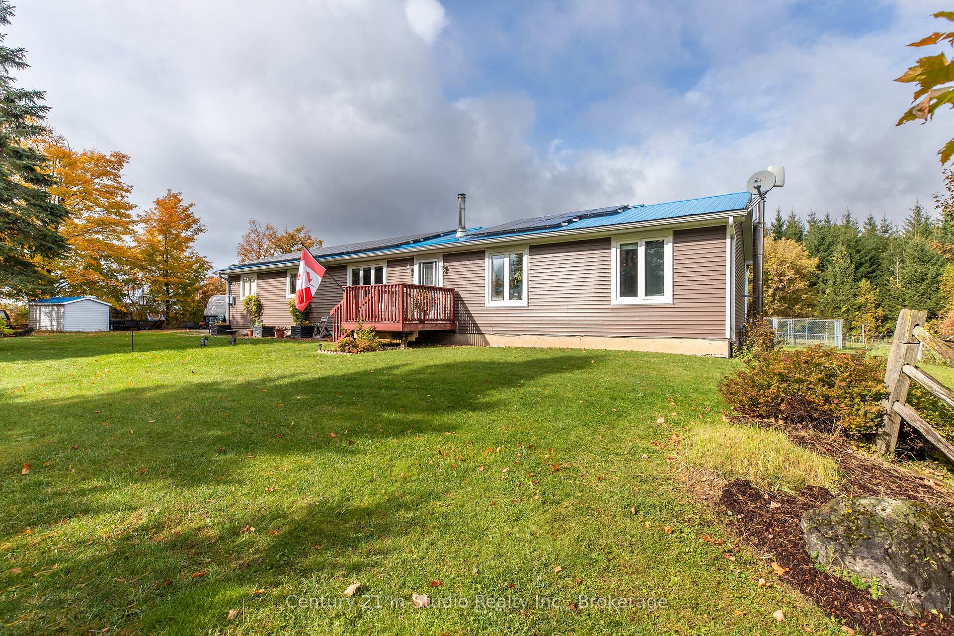 Photo 3 of 582815 Sideroad 9B, Chatsworth — HOMEH