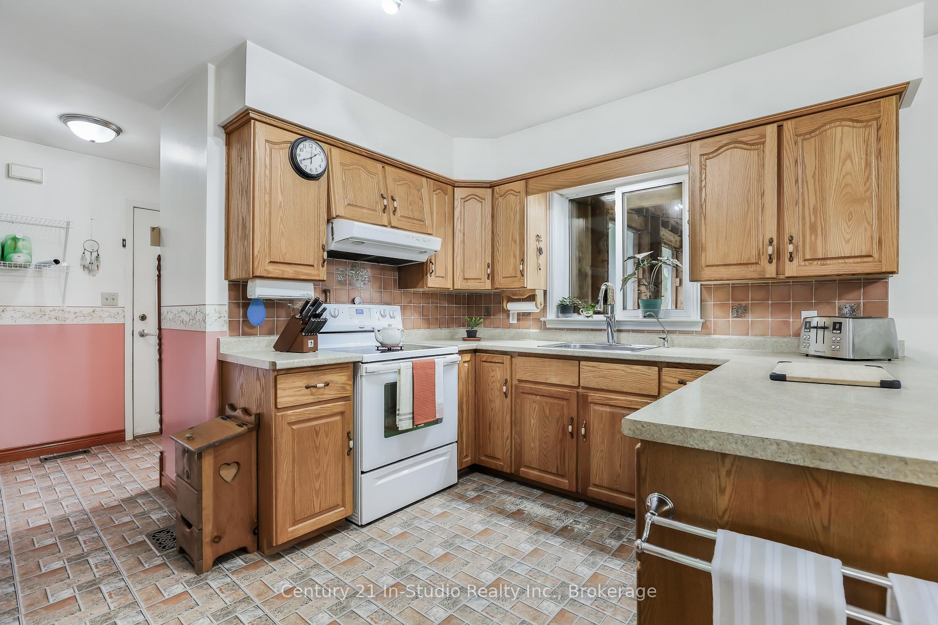 Photo 14 of 582815 Sideroad 9B, Chatsworth — HOMEH