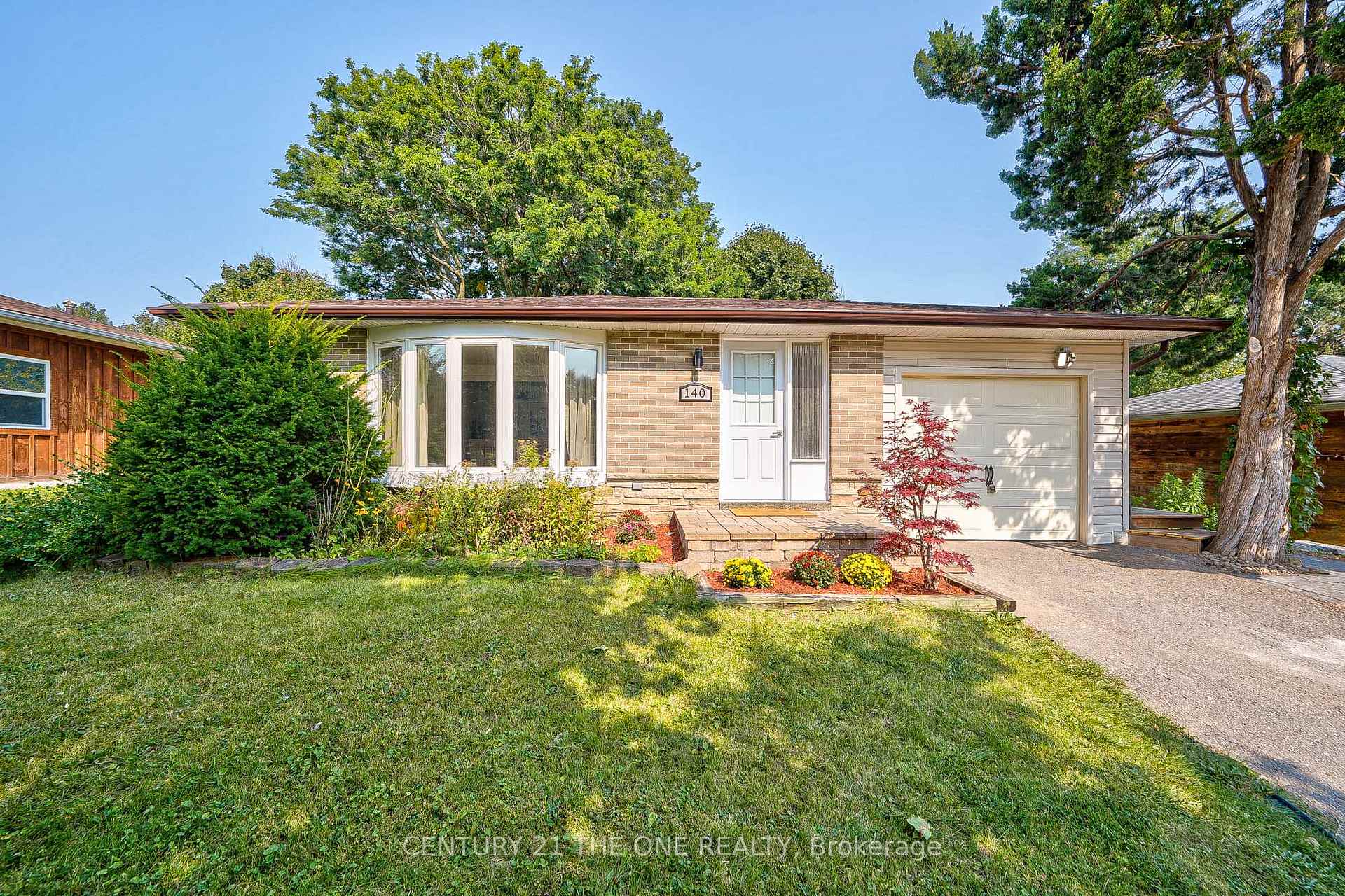 Front of 140 Orchard Heights Boulevard