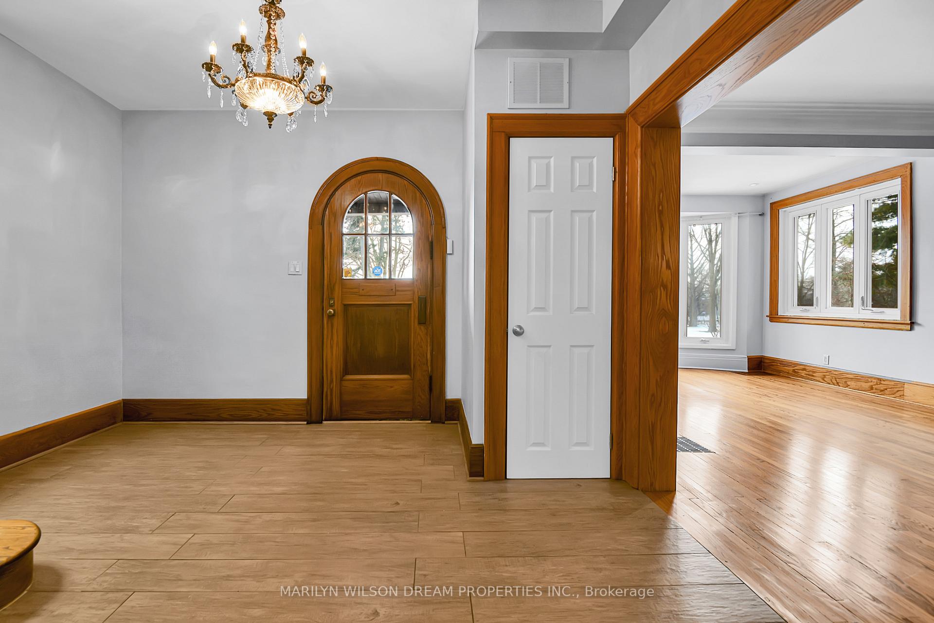 Photo 3 of 560 Queen Elizabeth Drive, Ottawa, Glebe — HOMEH