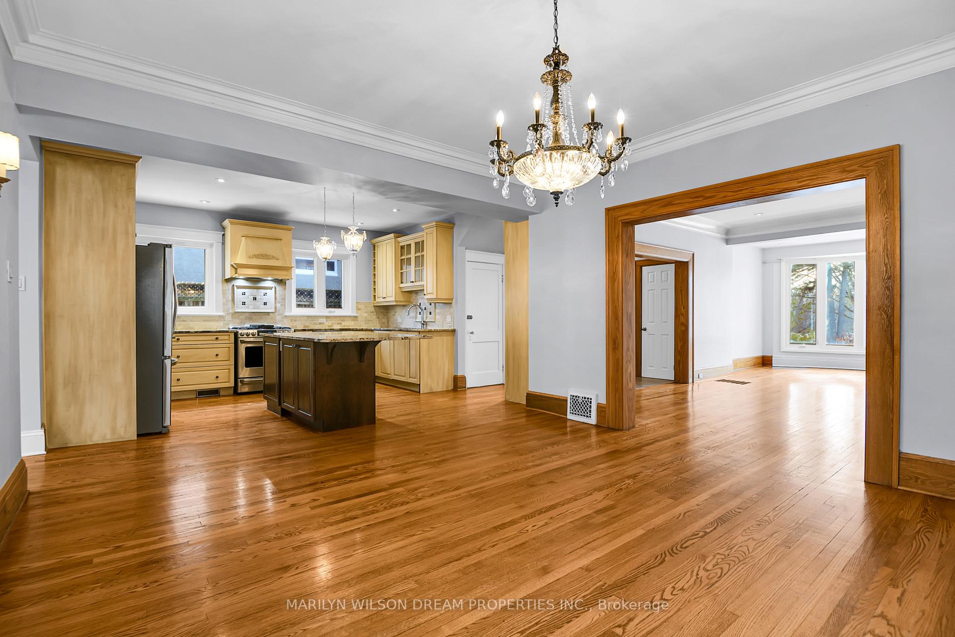 Photo 13 of 560 Queen Elizabeth Drive, Ottawa, Glebe — HOMEH