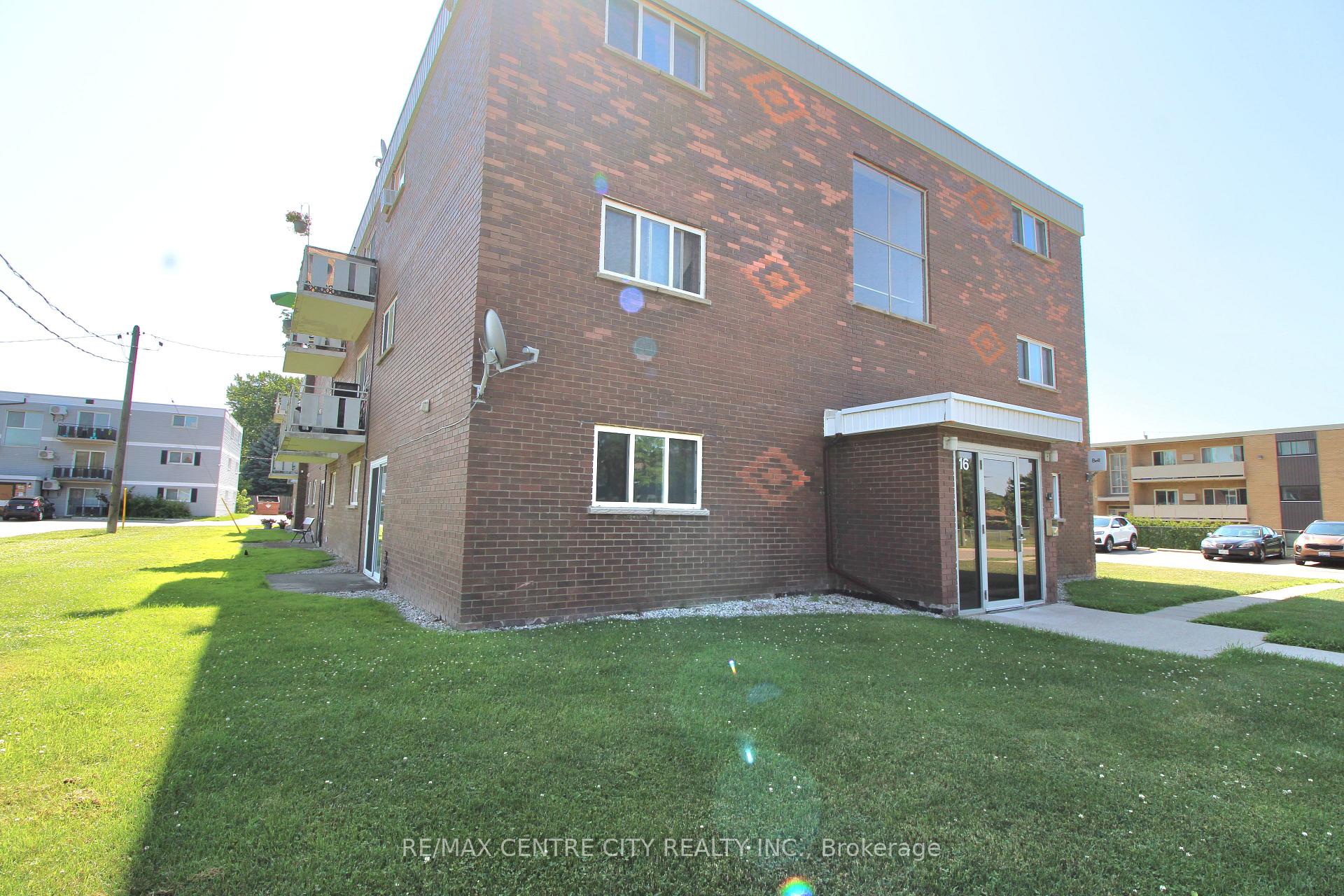 Front of Unit 1, 16 Holland Street
