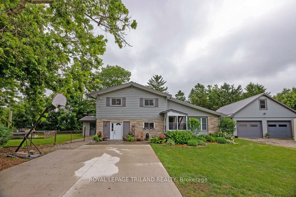 Photo 1 of 10025 Lyn Court, Central Elgin, Lynhurst — HOMEH
