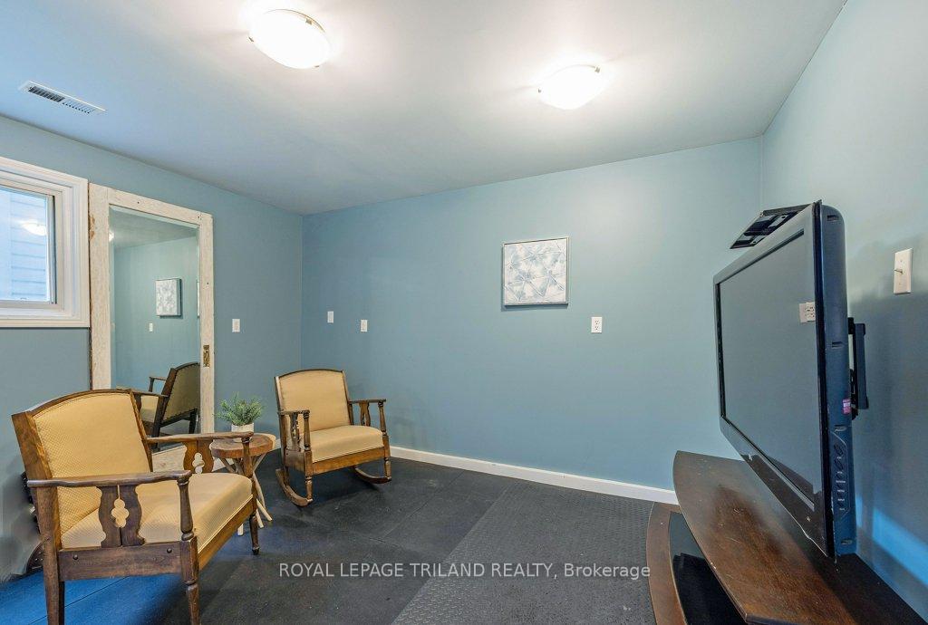 Photo 16 of 10025 Lyn Court, Central Elgin, Lynhurst — HOMEH